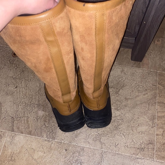 Ugg snow ❄️ boots 🥾 - Picture 6 of 7